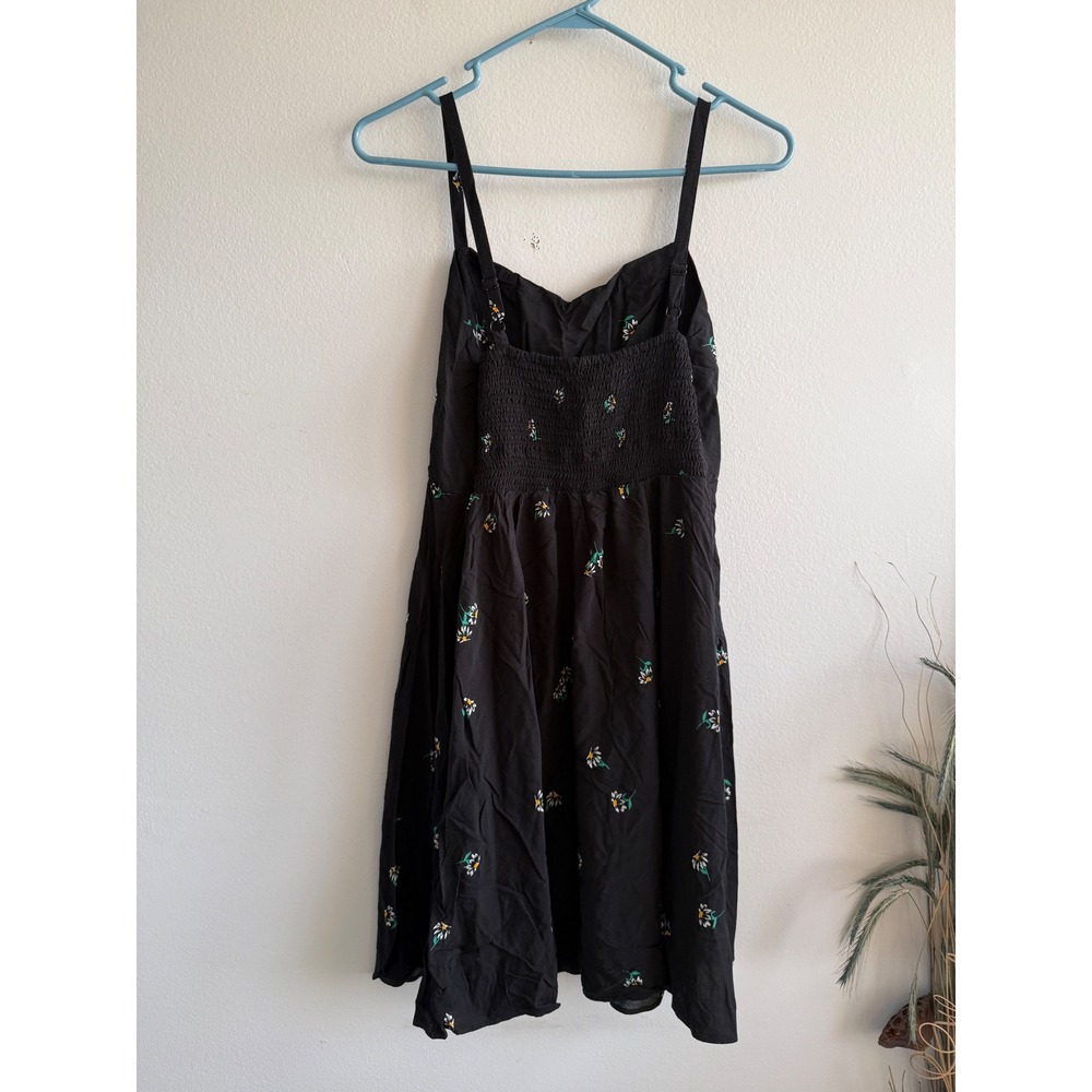 Old Navy Womens Black Daisy Floral Cami Sundress Smocked Back Size M Sleeveless